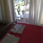 Yona Holiday home