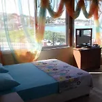 Yona Holiday home