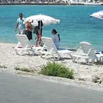 Yona Holiday home