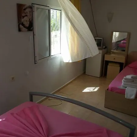 Yona Holiday home *