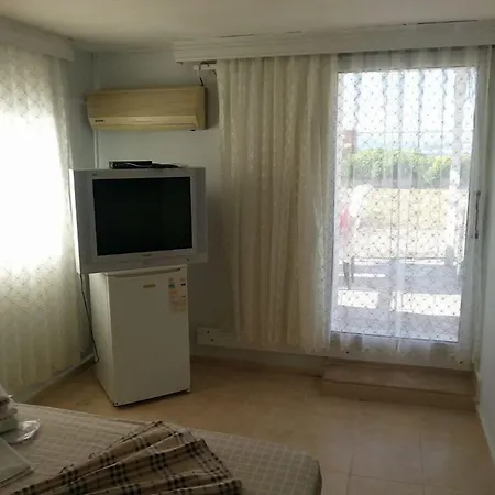 Yona Semesterbostad Çeşme