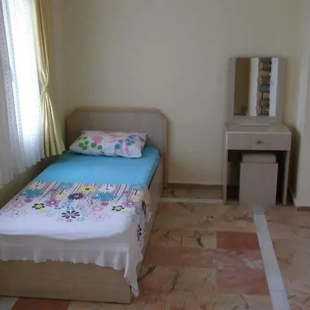 Yona Semesterbostad Çeşme